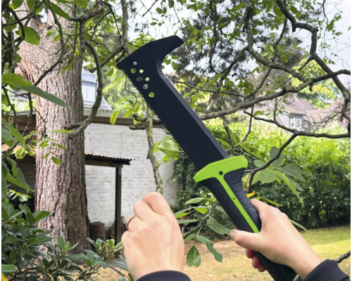 Tuinzaag voor het snoeien van takken