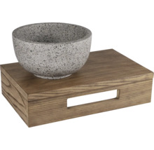 Decoratieve schaal op houten dienblad