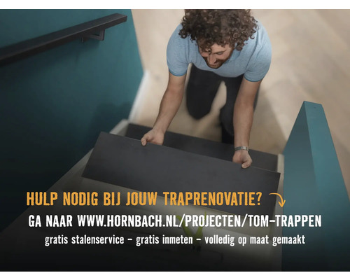 Man renoveert trap met Hornbach producten
