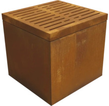 Kubusvormige plantenbak van metaal met sleufpatroon