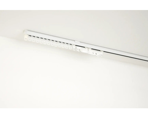 Gordijnrails met paneelwagen en bevestiging aan het plafond