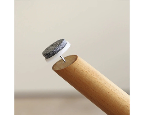 Viltglijder met spijker op een houten poot