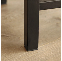 Poot van een meubelstuk met vloerbeschermer