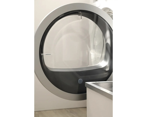 Open deur van een wasmachine