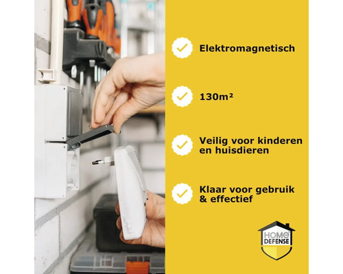 Elektromagnetisch ongediertebestrijdingsapparaat wordt in een stopcontact gestoken. Home Defense logo.