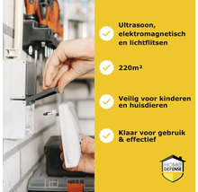 Ongediertebestrijding apparaat wordt aangesloten op een stopcontact