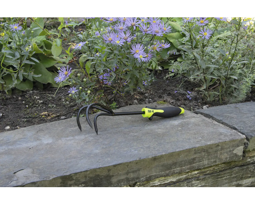 Tuinklauw met drie tanden en kunststof handvat voor bloembed