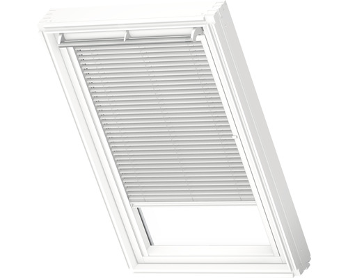 Dakvenster met gesloten plissé