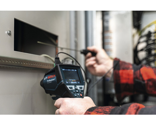 Bosch Professional GIT 1000 C inspectiecamera in gebruik op een behuizing