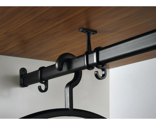 Kledingroede met kledinghangerbevestiging