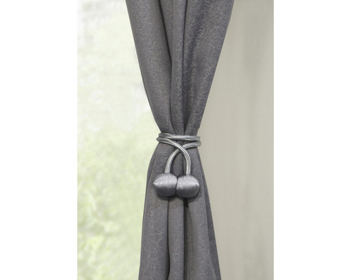 Grijs gordijn met gordijnband