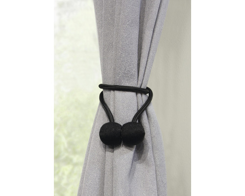 Gordijn met zwarte magnetische gordijnsluiter