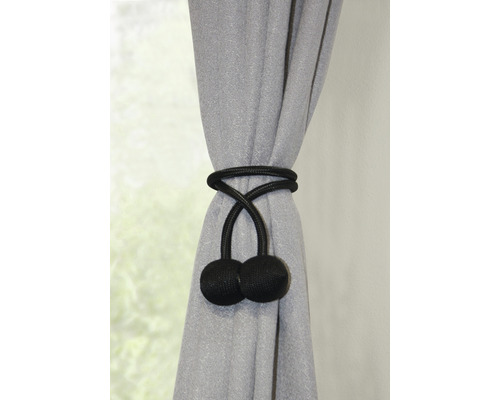 Gordijn met zwarte magnetische gordijnband