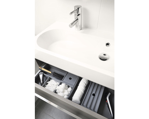 Wastafelonderkast met open lade-opbergsysteem voor badkamerbenodigdheden