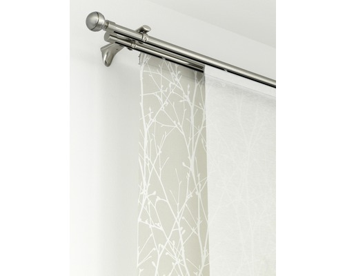 Metalen gordijnroede met gordijnpanelen