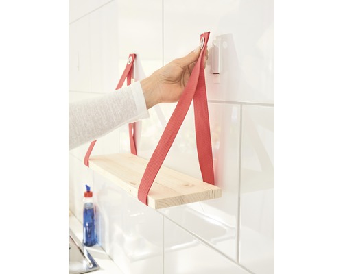 Houten hangplank met textielbandophanging