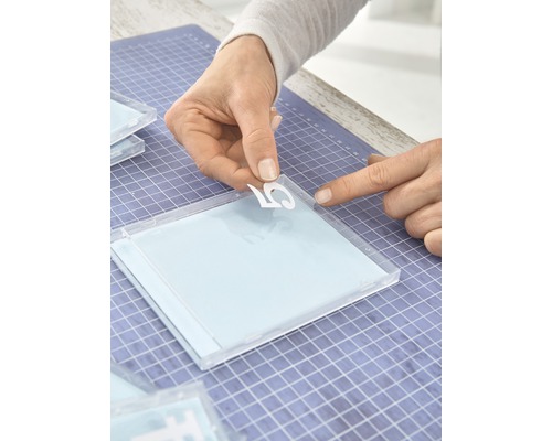 Sticker met nummer op transparante CD hoes