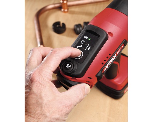 Pijpenpersmachine met bedieningselementen en accessoires