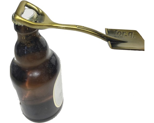 Flessenopener in schopvorm bij het openen van een fles