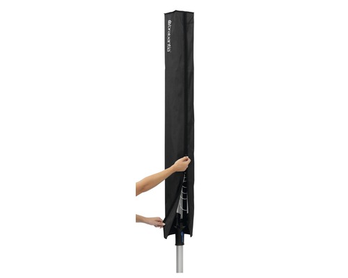 Waslijn beschermhoes met ritssluiting wordt met de hand geopend.