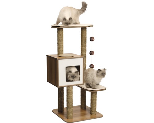 Kattenkrabpaal met ligvlakken, hol en sisalpalen met drie katten