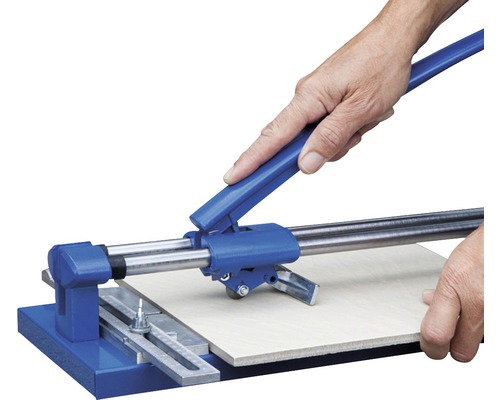 Tegelsnijder in gebruik