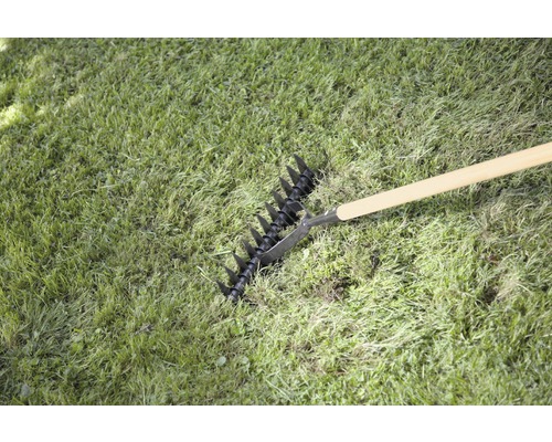 Gazonbeluchter op gras