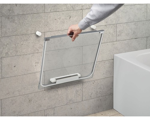 Installatie van een badwand van glas