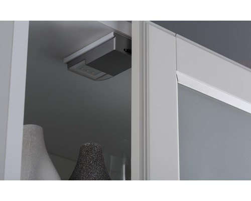 Interieur van een kast met LED-verlichting