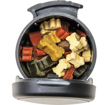 Pot gevuld met diverse hondensnacks