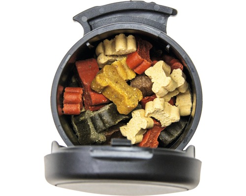 Pot gevuld met diverse hondensnacks