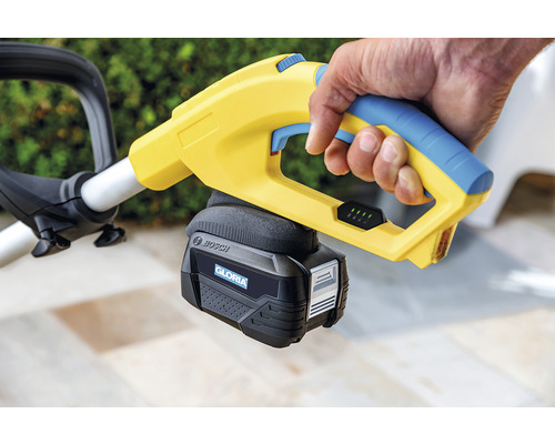 Close-up van een accuschaar met Bosch accu