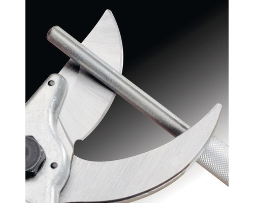 Tuinschaar met slijpstaaf om de messen te slijpen