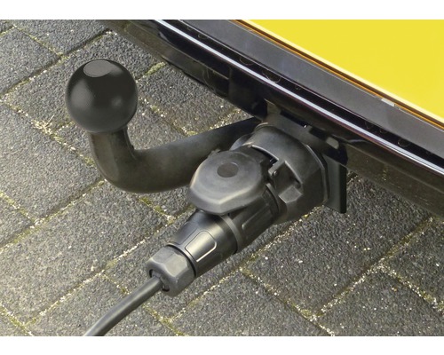 Trekhaak op voertuig met elektrische kabel