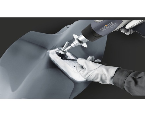 Heteluchtpistool bij kunststoflassen met handschoenen