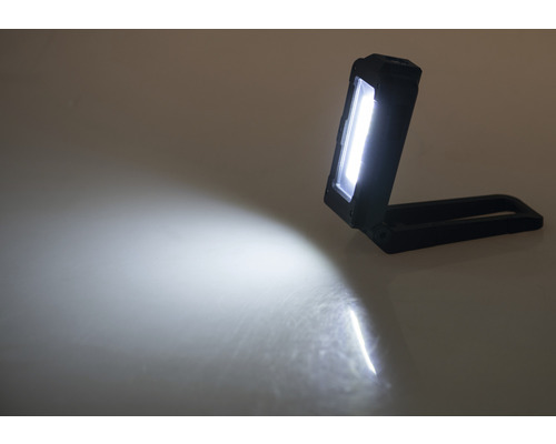 Acculamp met lichtstraal