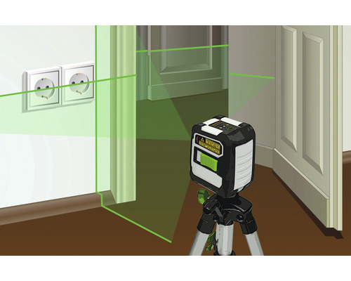 Kameraweergave van een ruimte met een lijnlaser die groene laserlijnen projecteert op muren en deurkozijnen