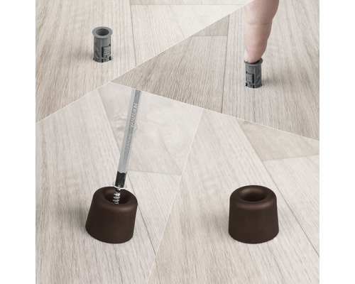 Montage van een bruine deurstoppen op een houten vloer met plug en schroevendraaier