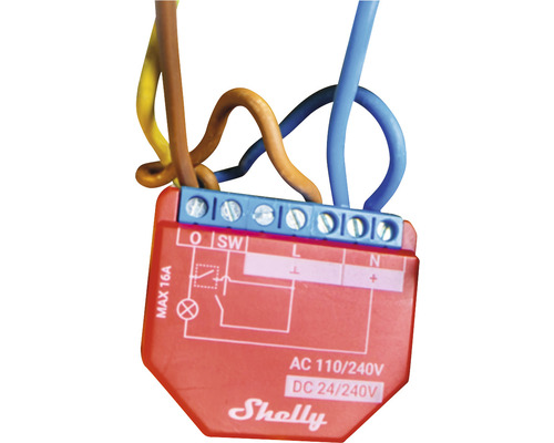 Shelly relais met aangesloten kabels