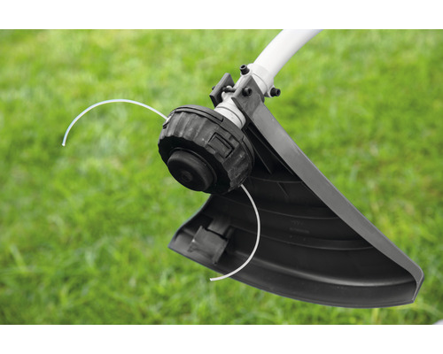 Gedetailleerde weergave van een grastrimmer met trimmerdraad en beschermkap