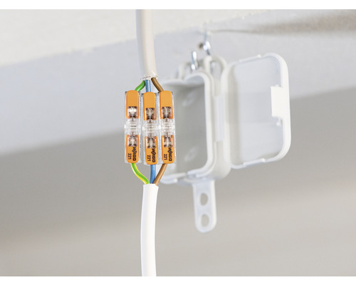 Installatieklemmen met een verdeeldoos en een elektrische leiding