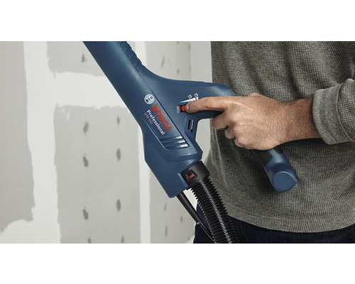 Bosch Professional GTR 550 gipsplaatschuurmachine in gebruik