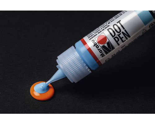 Marabu Dot Pen met verfspatten op een donkere ondergrond