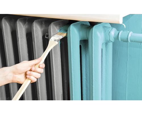 Radiator schilderen met een kwast