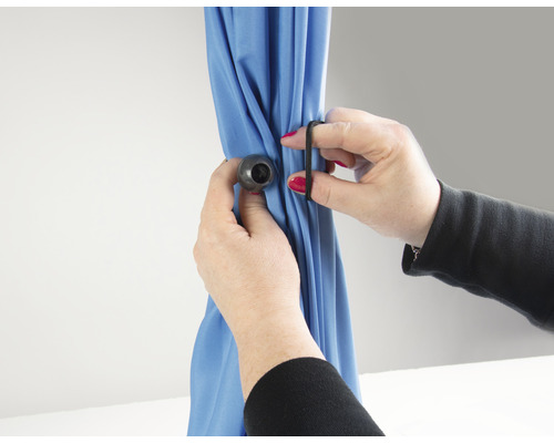 Gordijn met bevestigingsmateriaal