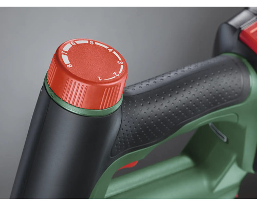 Detailopname van een blazer met rode draaiknop voor snelheidsregeling