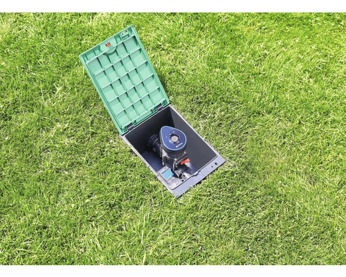 Pop-up sproeier met open behuizing in gazon