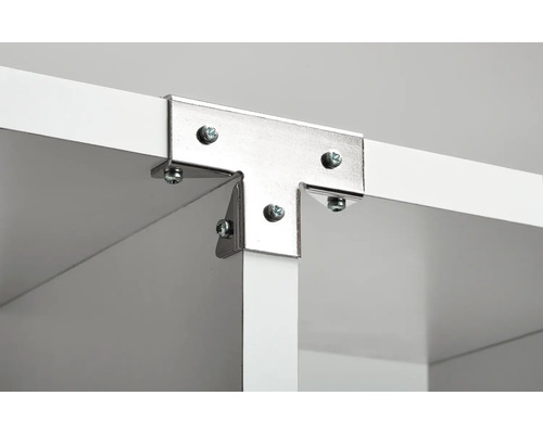 Detailopname van een metalen T-hoekverbinding met schroeven op een plank