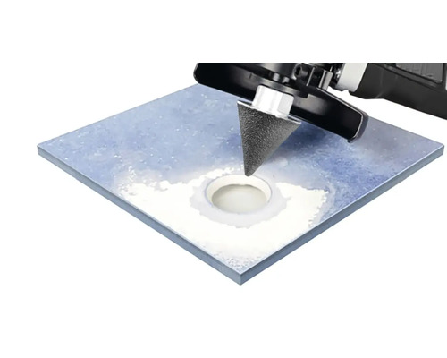 Tegelgatzaag met tegel en boorgat