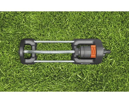 Gardena gazonsproeier op gras